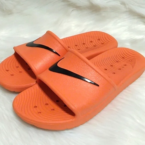 Nike Womens Slides Sz.8 Gently Worn (X-338) - Picture 3 of 8